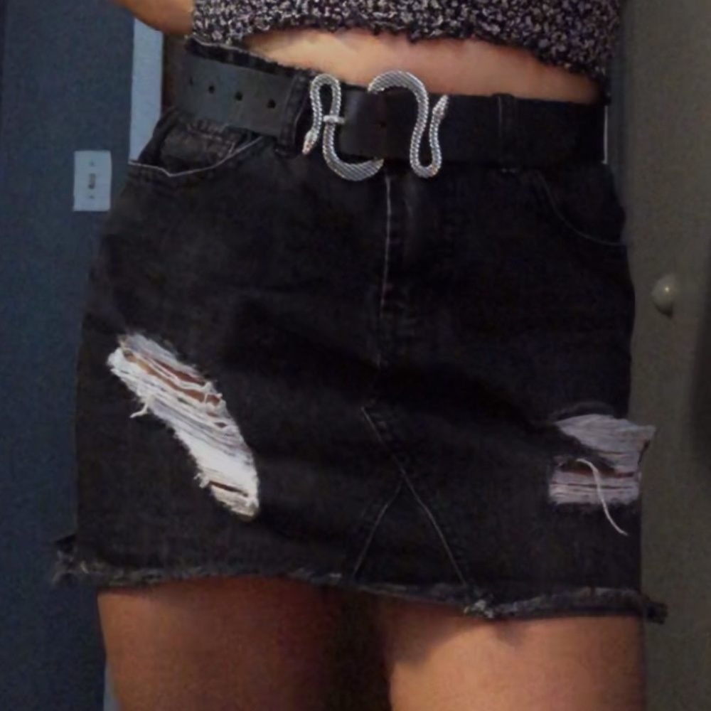 Refuge Distressed Skirt